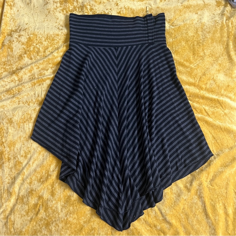 Red 2 midi length knit striped grey and black skirt size small medium